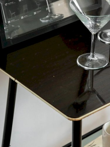 Anouk, la desserte en formica N°202