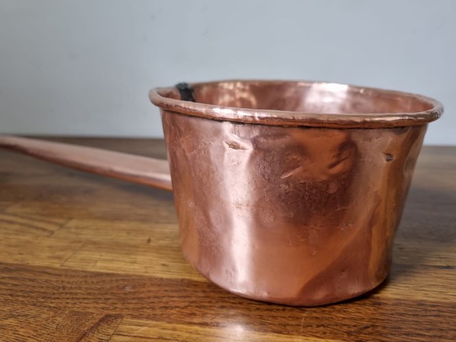 Antique Cassotte / Couade en cuivre rosé 