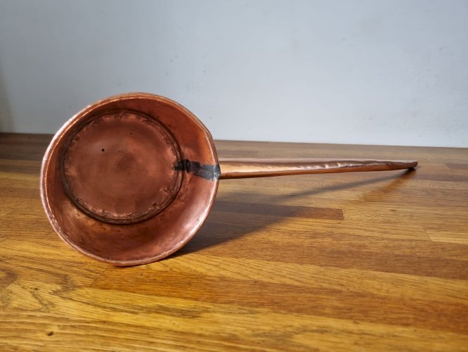 Antique Cassotte / Couade en cuivre rosé 