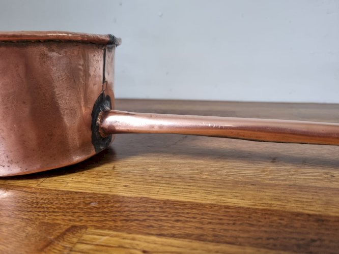 Antique Cassotte / Couade en cuivre rosé 