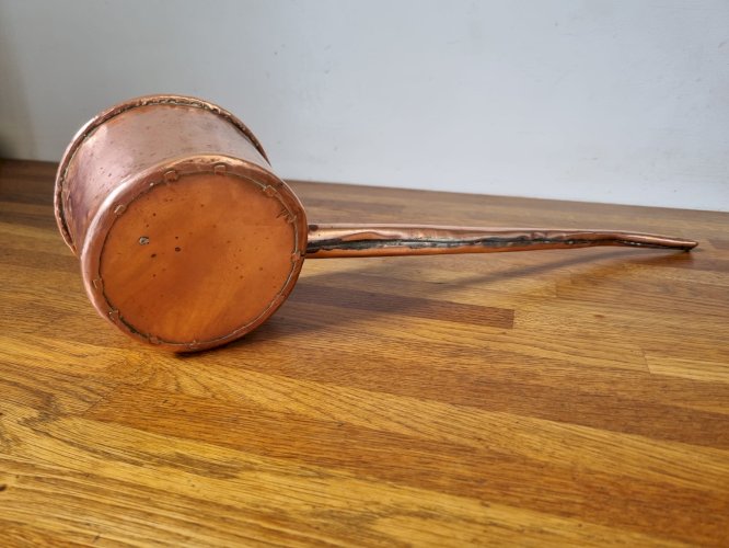 Antique Cassotte / Couade en cuivre rosé 