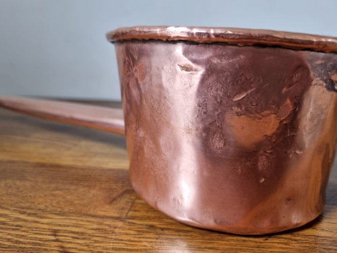 Antique Cassotte / Couade en cuivre rosé 