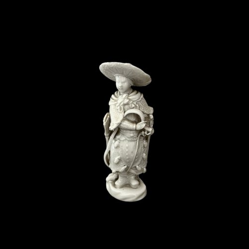 Antique Statuette Figurine Chasseresse Duhan XIXème Porcelaine Blanc De Chine