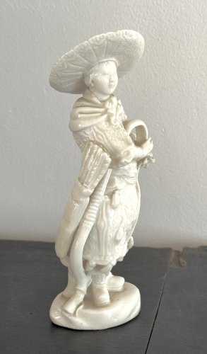 Antique Statuette Figurine Chasseresse Duhan XIXème Porcelaine Blanc De Chine