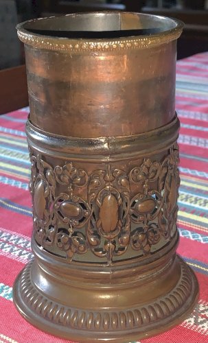 antiquité pot à pinceau?style Renaissance en cuivre ajouré doré repoussé