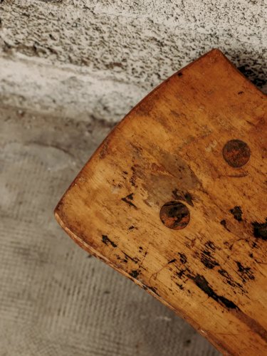 Antoine, le banc brutaliste N°206