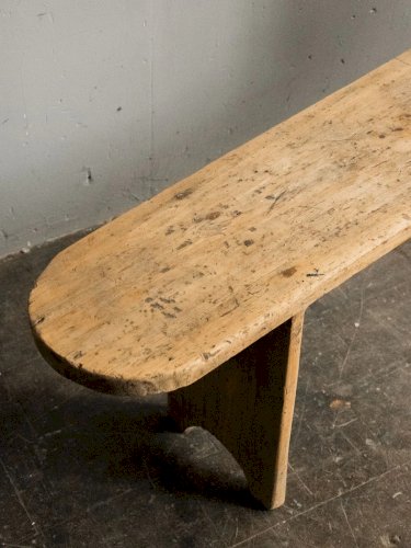 Antoine, le grand banc en bois clair N°299