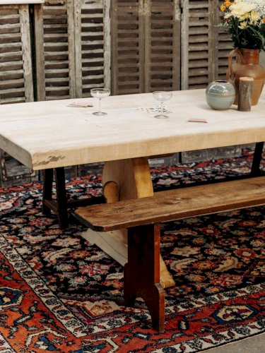 Antoine, le grand banc en bois N°248