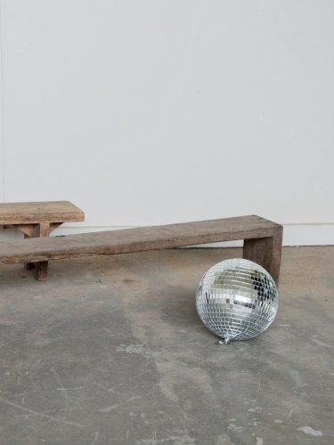 Antoine, le petit banc bas en bois N°282