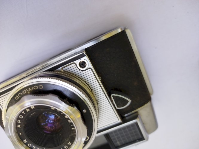 Appareil photo ancien, Agfa color apotar  1 : 2.8 / 45 Optima III Compur 