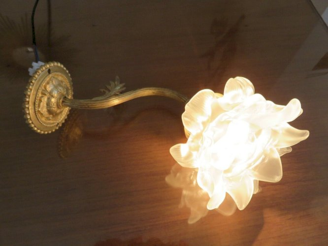 APPLIQUE ART DECO EN BRONZE ET TULIPE EN FORME DE ROSE ANNEES 30 40