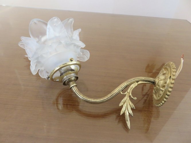 APPLIQUE ART DECO EN BRONZE ET TULIPE EN FORME DE ROSE ANNEES 30 40