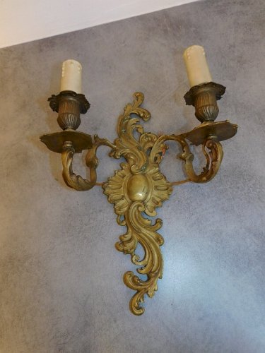 APPLIQUE EN BRONZE DE STYLE LOUIS XV