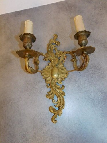APPLIQUE EN BRONZE DE STYLE LOUIS XV
