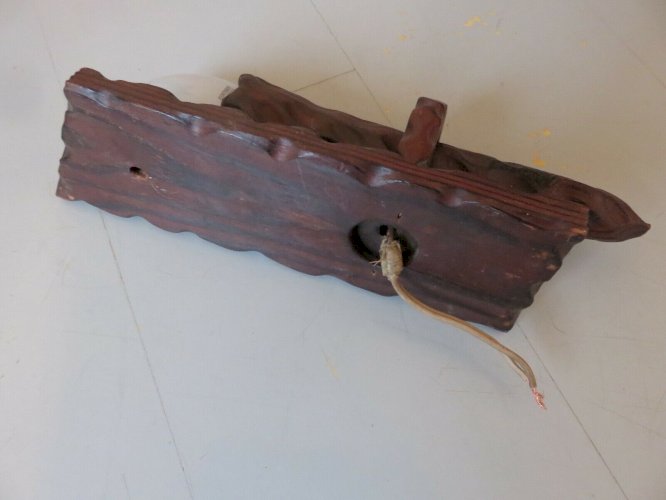 APPLIQUE FLAMBEAU EN BOIS MASSIF TAILLE A LA GOUGE ANNEES 40 50 - MAROLLES