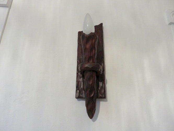 APPLIQUE FLAMBEAU EN BOIS MASSIF TAILLE A LA GOUGE ANNEES 40 50 - MAROLLES