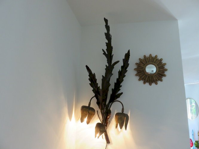 APPLIQUE FLORALE BRUTALISTE EN LAITON ET ACIER GRANDE DIMENSIONS ANNEES 70 
