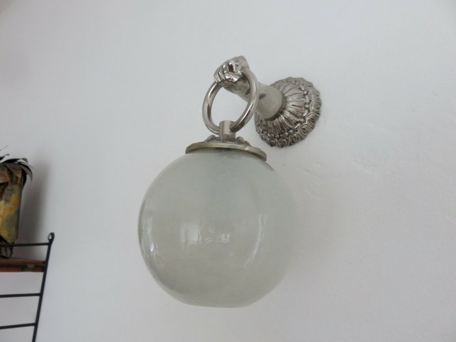 APPLIQUE MAIN ART DECO EN BRONZE ARGENTE ET VERRE ASPECT CRAQUELE ANNEES 30 40 