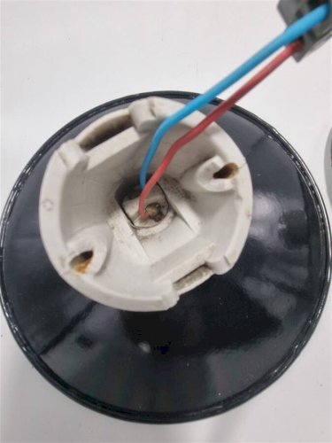 Appliques murales en tôle émaillée