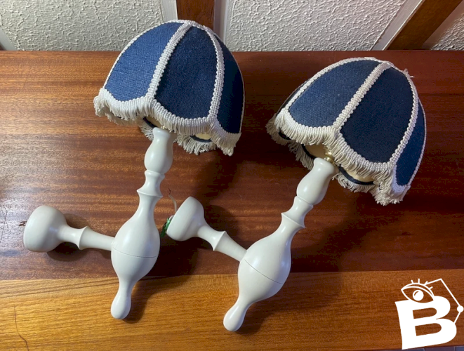 Appliques vintage en bois