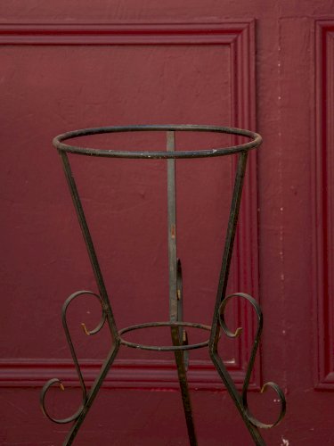 Ariel, le porte plante en fer N°425