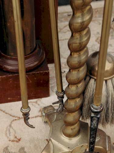 Ariel, le serviteur de cheminée en laiton N°471