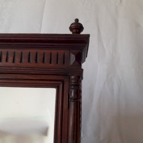 Armoire de poupée ancienne, miroir, à colonnes détachées