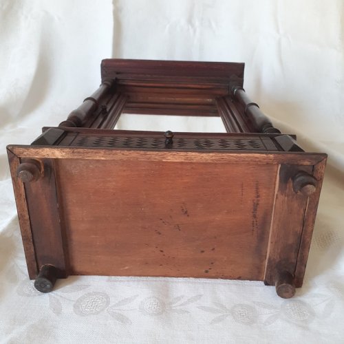 Armoire de poupée ancienne, miroir, à colonnes détachées