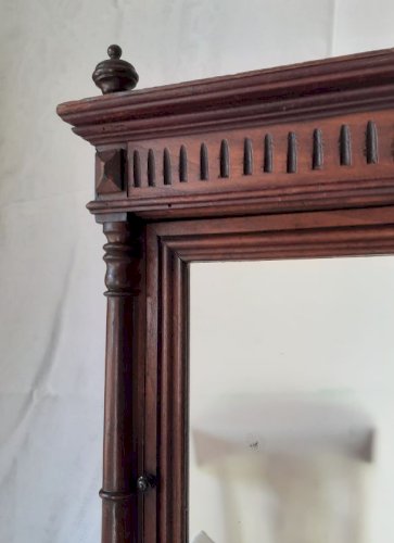 Armoire de poupée ancienne, miroir, à colonnes détachées