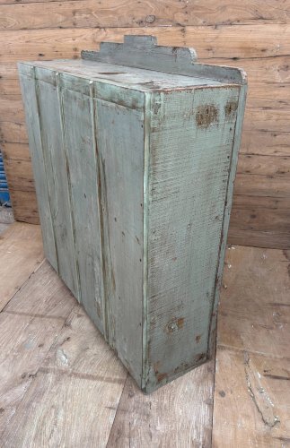 Armoire en teck birman avec patine dorigine