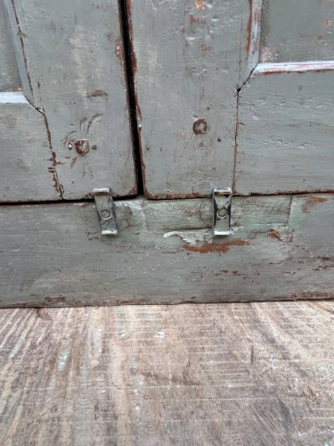 Armoire en teck birman avec patine dorigine