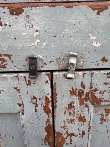 Armoire en teck birman avec patine dorigine