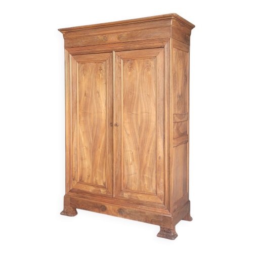 Armoire Louis Philippe en noyer