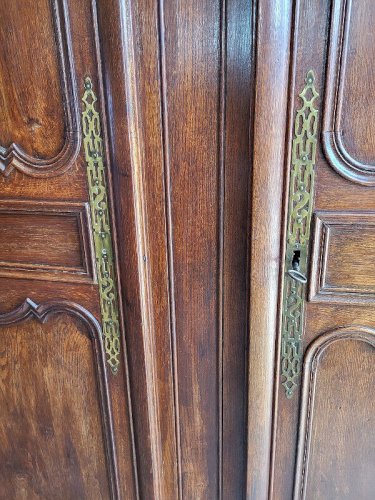 ARMOIRE LOUIS XIV EN CHENE DU XVIII ème SIECLE