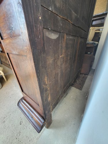 ARMOIRE LOUIS XIV EN CHENE DU XVIII ème SIECLE