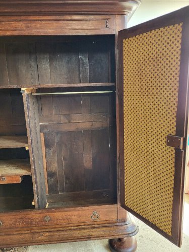 ARMOIRE LOUIS XIV EN CHENE DU XVIII ème SIECLE