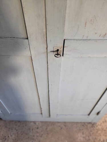 Armoire Parisienne patinée