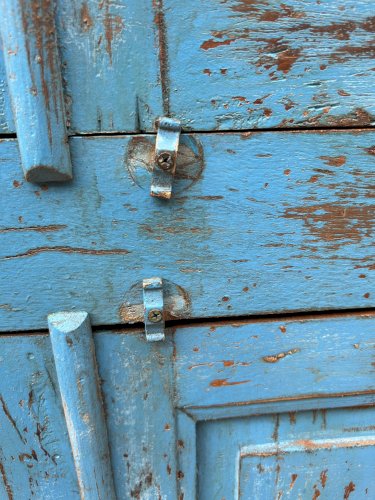 armoire rajasthanaise en teck birman avec patine dorigine