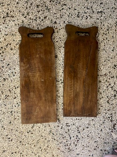 Armoire rustique Wabi-Sabi en hêtre massif.