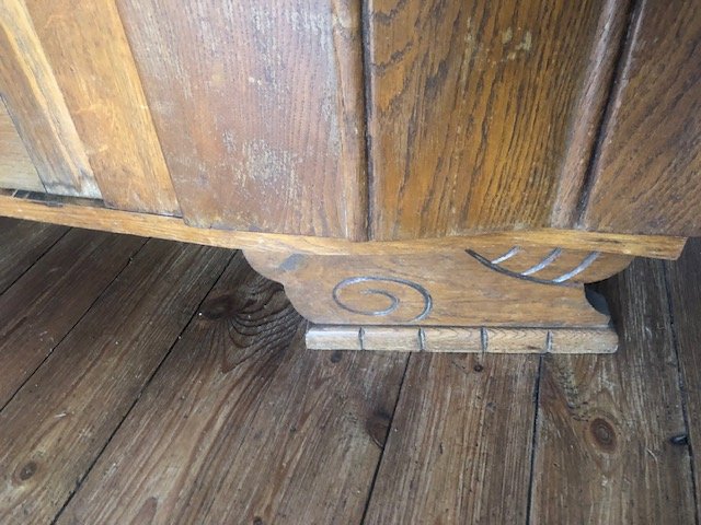 armoire vintage de style art déco