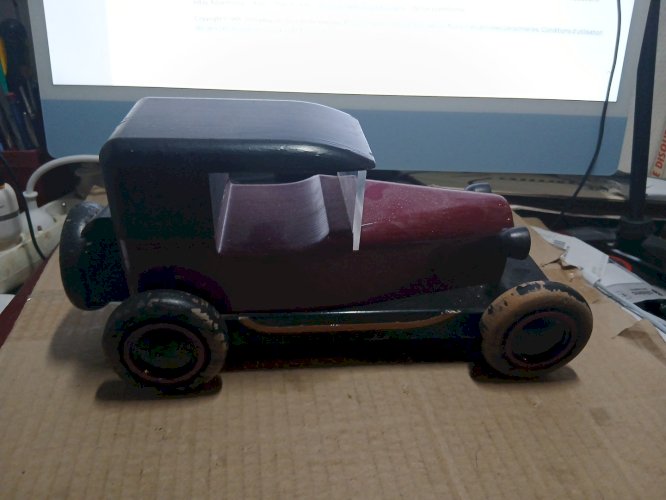 AROUTCHEFF  VILAC - Voiture PEUGEOT - rouge