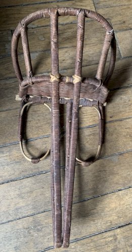 art populaire ancien porte enfant bébé osier rotin Indochine Chine