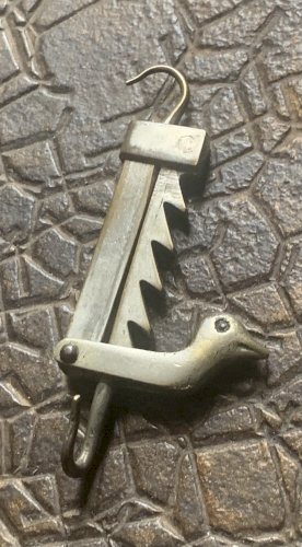 Art populaire miniature en fer nickel crochet crémaillère oiseau XIXe