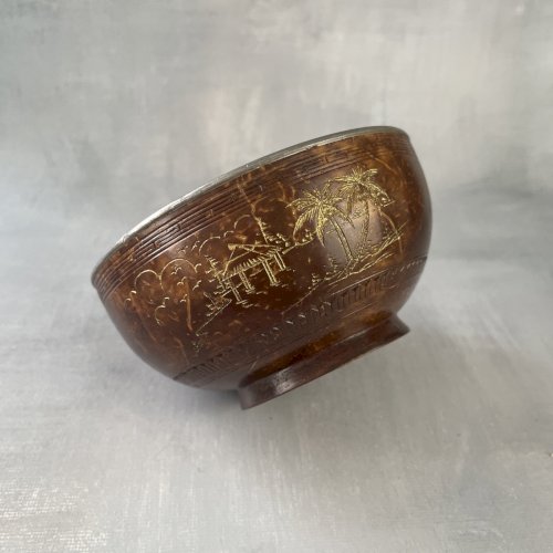 ASIE ancien bol noix de coco gravé et intérieur en étain, Chine ?
