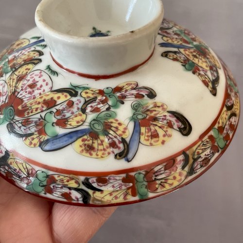 ASIE Ancien couvercle de bol à soupe en porcelaine décor papillons