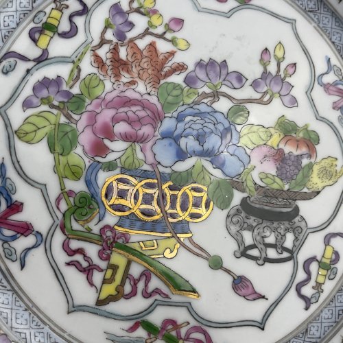 ASIE CHINE assiette en porcelaine chinoise , Guangdong ? XXe