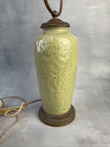 ASIE CHINE vase ancien lampe céladon décor végétal stylisé, XIXe ou plus vieux ?