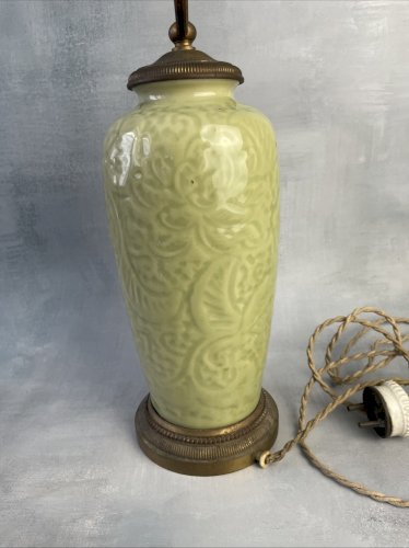 ASIE CHINE vase ancien lampe céladon décor végétal stylisé, XIXe ou plus vieux ?