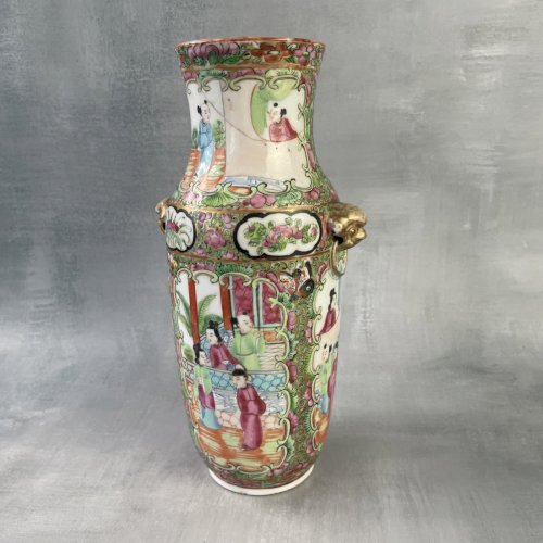 ASIE Chine vase ancien porcelaine famille rose, Canton XIX ?  à restaurer