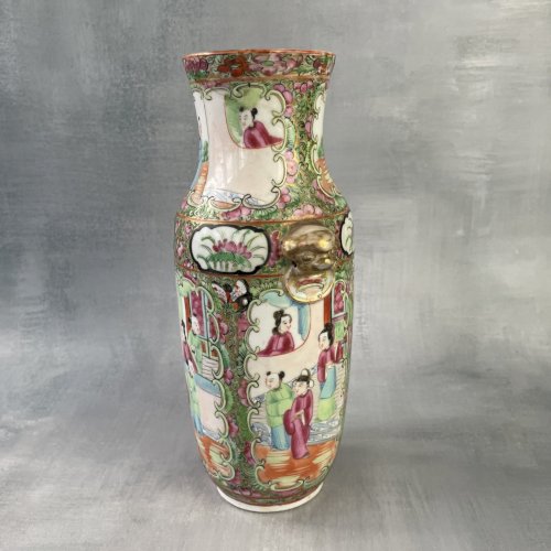 ASIE Chine vase ancien porcelaine famille rose, Canton XIX ?  à restaurer